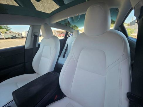 Used 2023 Tesla Model 3 Standard Range RWD image 37
