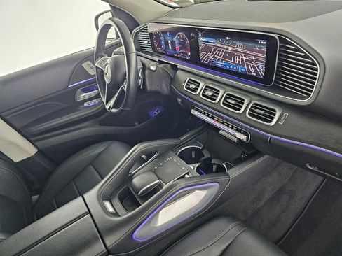 Used 2024 Mercedes-Benz GLE 350 4MATIC image 11