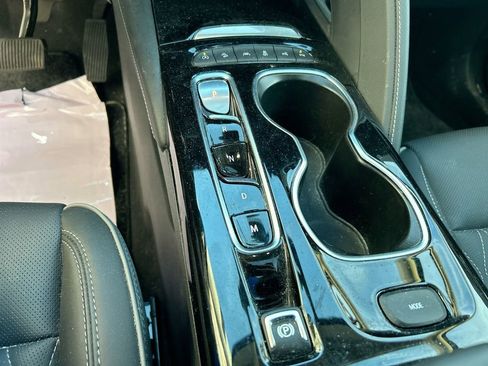 Used 2023 Buick Envision Avenir AWD/4WD image 20