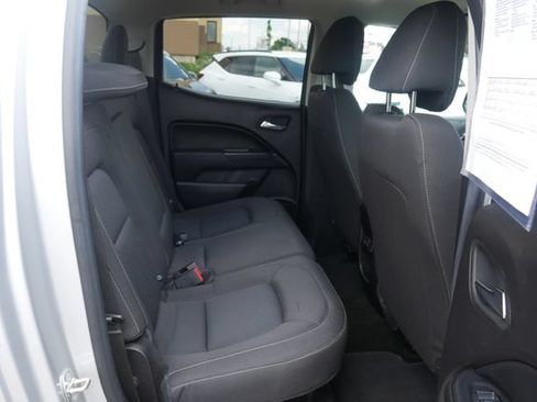 Used 2018 Chevrolet Colorado LT AWD/4WD image 23