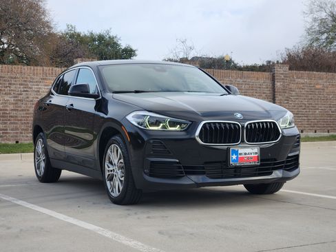 Used 2022 BMW X2 sDrive28i w/ Convenience Package image 4