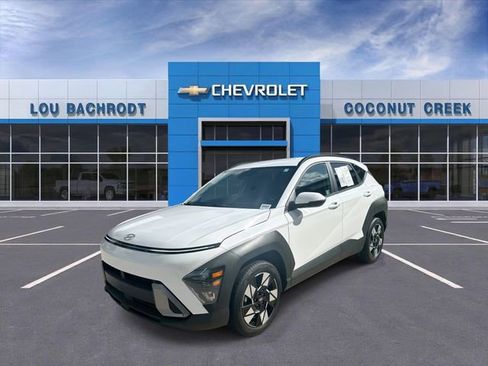 Used 2025 Hyundai Kona SEL FWD image 4