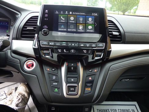 Used 2024 Honda Odyssey Sport image 30