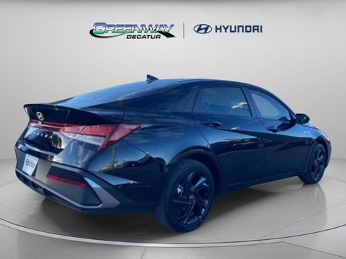 New 2026 Hyundai Elantra Sport image 7