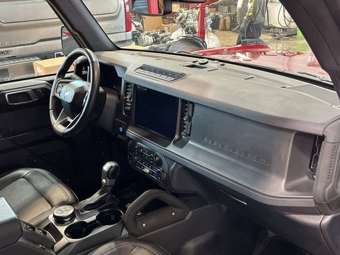 Used 2025 Ford Bronco Badlands AWD/4WD image 26