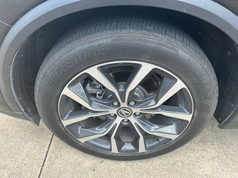 Used 2023 Acura MDX FWD w/ Technology Package image 2