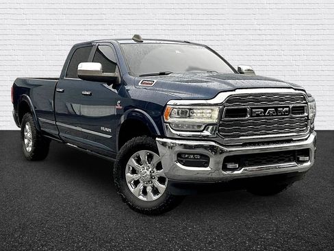 Used 2022 RAM 2500 Limited AWD/4WD image 3
