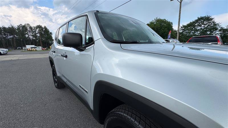 Used 2021 Jeep Renegade Sport AWD/4WD image 18