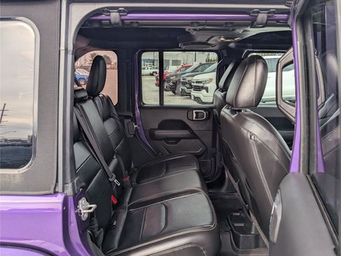 Used 2023 Jeep Wrangler Sahara w/ Cold Weather Group image 12