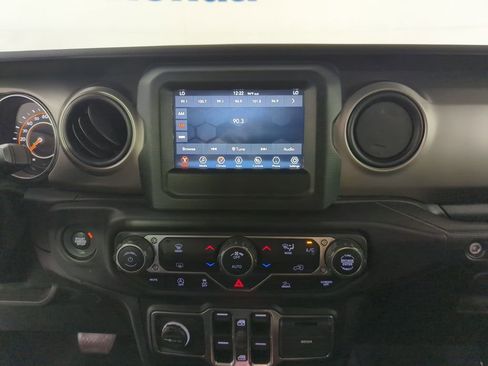 Used 2021 Jeep Wrangler Unlimited Sport AWD/4WD image 13
