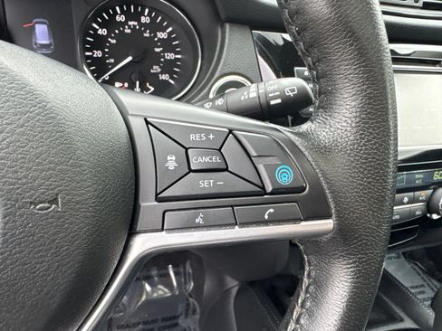 Used 2020 Nissan Rogue SL w/ Premium Package AWD/4WD image 23