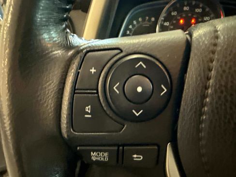 Used 2013 Toyota RAV4 Limited image 29