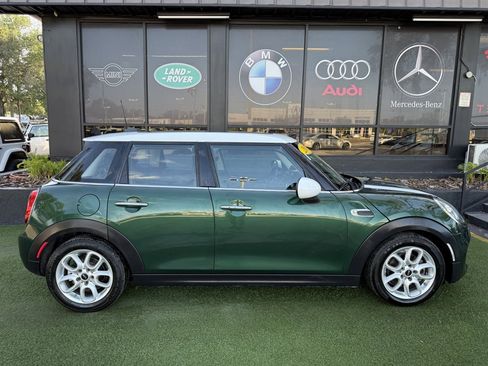 Used 2019 MINI Cooper 4-Door Hardtop FWD image 8