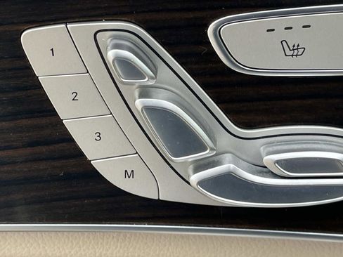 Certified 2021 Mercedes-Benz GLC 300 image 20