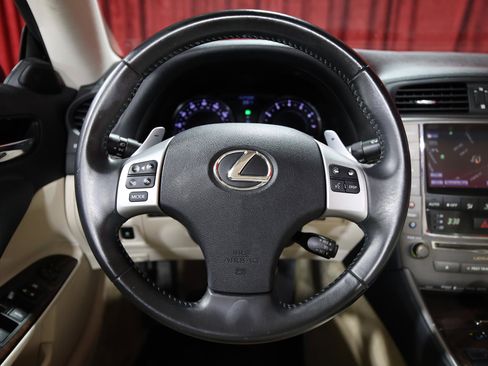 Used 2015 Lexus IS 250C w/ Navigation System Package RWD image 18