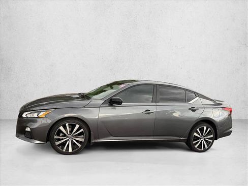 Used 2020 Nissan Altima 2.5 SR w/ Premium Package AWD/4WD image 4
