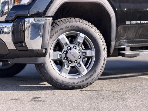 New 2026 GMC Sierra 2500 SLT w/ SLT Premium Package image 2