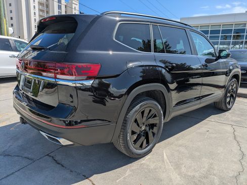 New 2026 Volkswagen Atlas SE FWD image 4