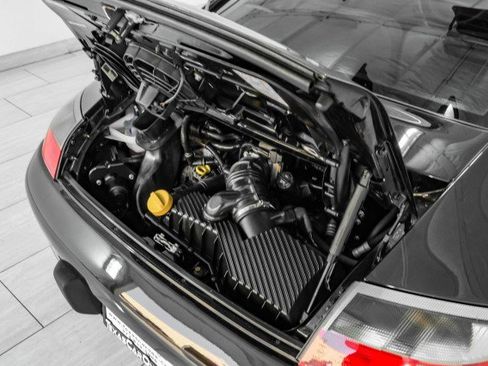 Used 2001 Porsche 911 Carrera 4 image 36