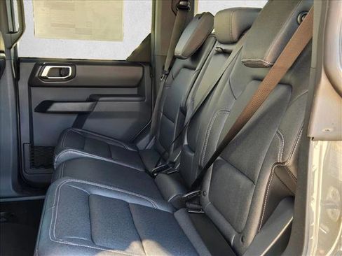 New 2025 Ford Bronco Badlands image 15