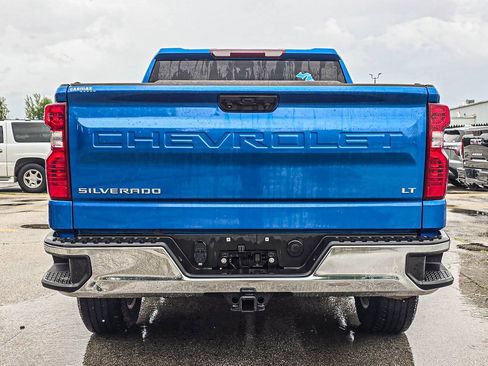 Used 2022 Chevrolet Silverado 1500 LT AWD/4WD image 5
