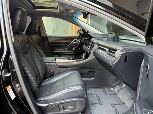 Used 2019 Lexus RX 350L FWD w/ Premium Package image 23