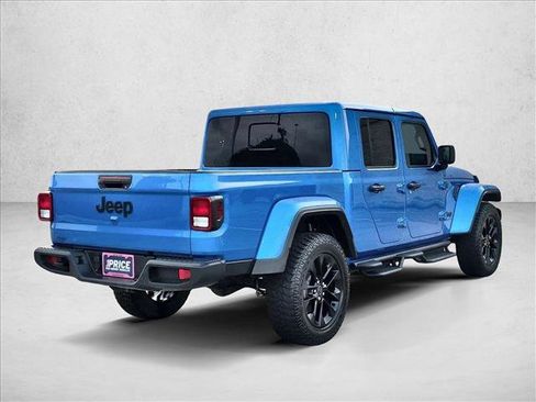 Certified 2025 Jeep Gladiator Sport AWD/4WD image 5