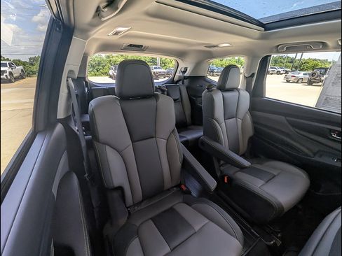 Used 2025 Subaru Ascent Onyx Edition AWD/4WD image 20