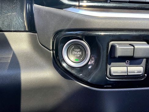 Certified 2022 GMC Sierra 1500 SLT image 35