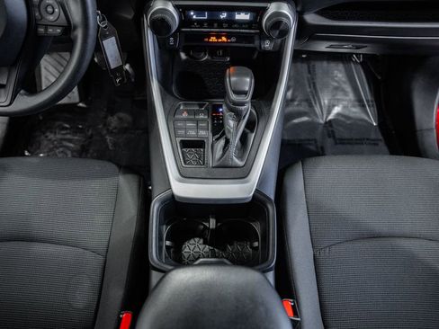 Used 2024 Toyota RAV4 LE image 21