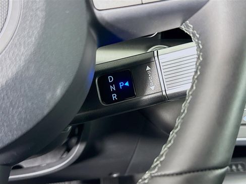 New 2026 Hyundai Kona SEL Premium image 17