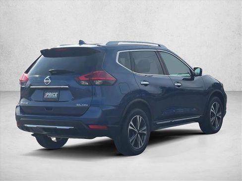 Used 2017 Nissan Rogue SL w/ SL Premium Package image 5