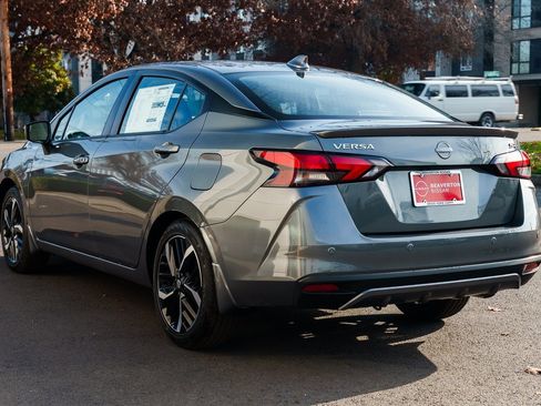 New 2025 Nissan Versa SR w/ Trunk Package image 4