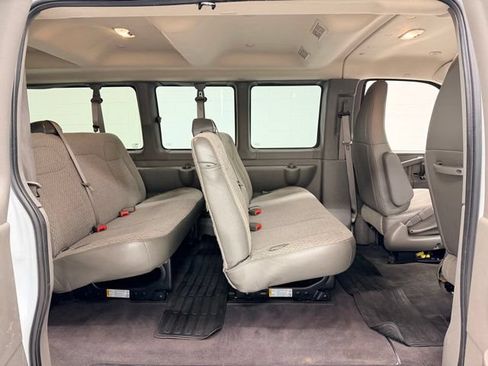 Certified 2025 Chevrolet Express 3500 LS RWD image 22