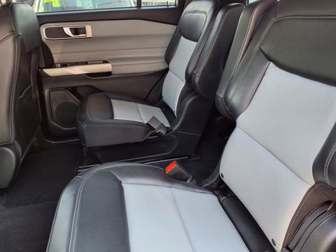 Certified 2023 Ford Explorer XLT w/ Equipment Group 202A image 7
