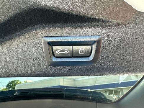 Used 2019 BMW X7 xDrive40i w/ Premium Package AWD/4WD image 18