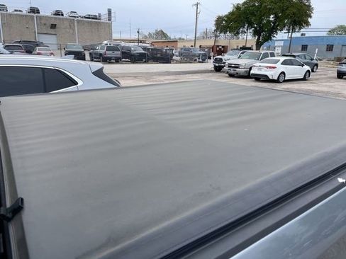 Used 2023 Chevrolet Silverado 1500 Custom image 16