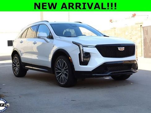 Used 2024 Cadillac XT4 Sport FWD image 1