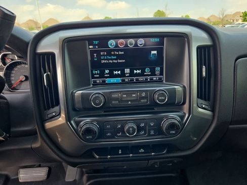 Used 2017 Chevrolet Silverado 1500 LT w/ Texas Edition image 26