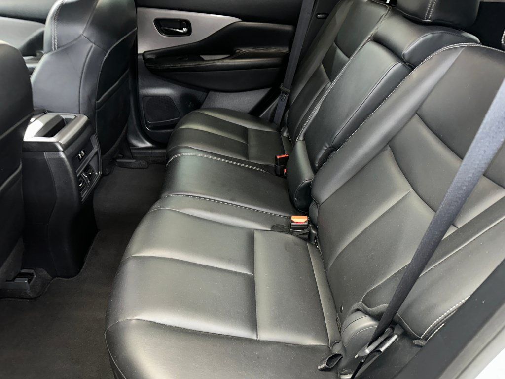 Used 2023 Nissan Murano SV FWD image 17