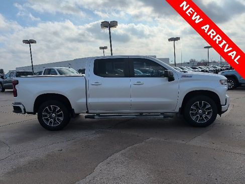Used 2020 Chevrolet Silverado 1500 RST image 2