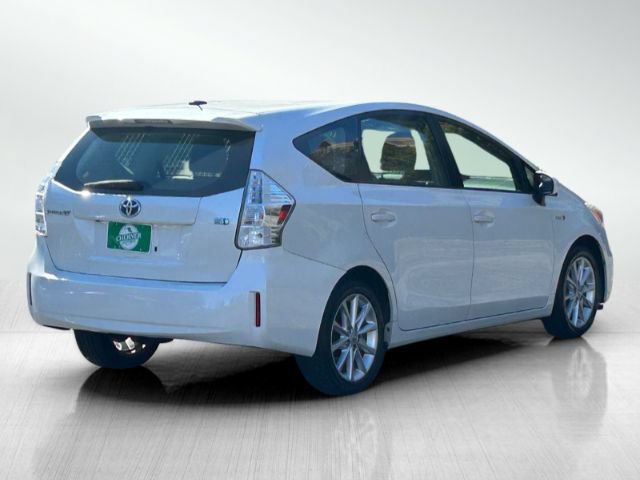 Used 2013 Toyota Prius V Five FWD image 4
