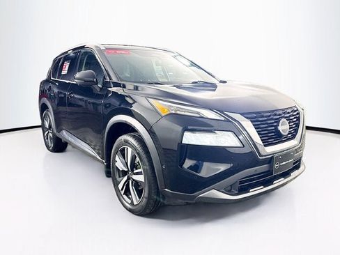 Certified 2023 Nissan Rogue SL w/ SL Premium Package AWD/4WD image 3