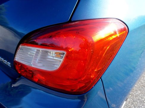 Used 2017 Mitsubishi Mirage ES image 10