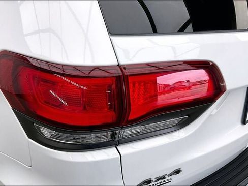 Used 2021 Jeep Grand Cherokee High Altitude AWD/4WD image 27