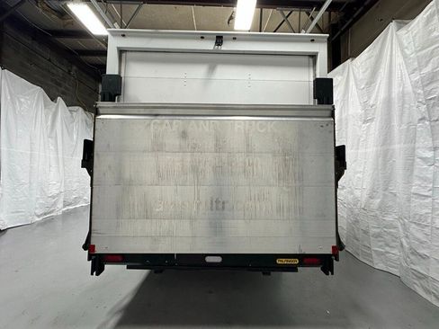 Used 2024 Ford E-350 and Econoline 350 Super Duty image 6