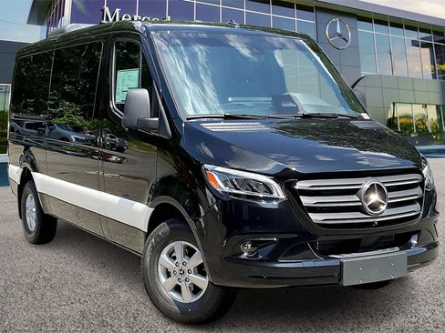 New 2025 Mercedes-Benz Sprinter 144 Cargo image 1
