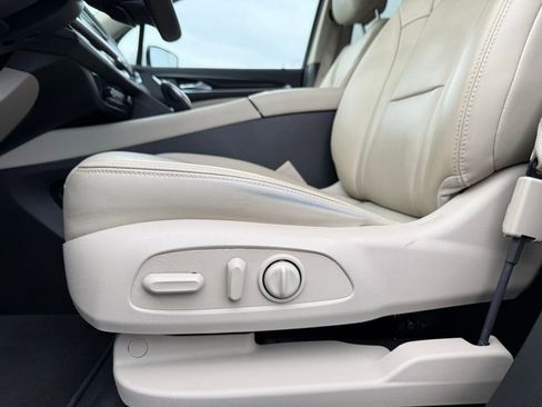 Used 2021 Buick Enclave Essence w/ Sound and Sites Package FWD image 9