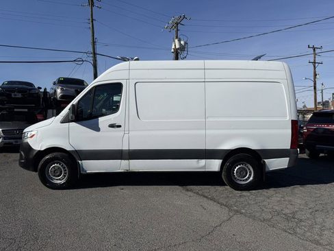 Used 2020 Mercedes-Benz Sprinter 2500 image 6