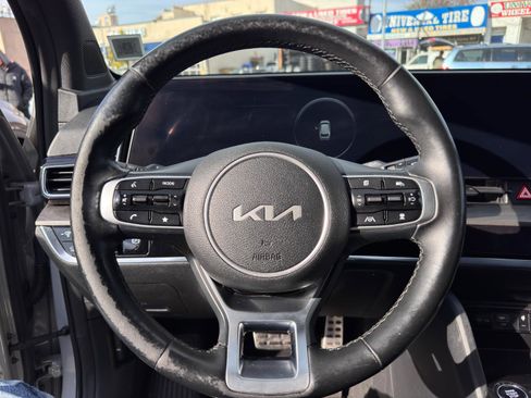 Used 2023 Kia Sportage X-Pro image 17
